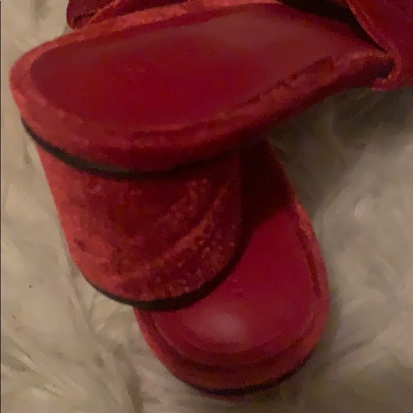 Red Mules - Picture 2 of 3